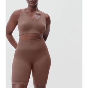 NWOT Everlane The Seamless Bike Short In Brown XS/S